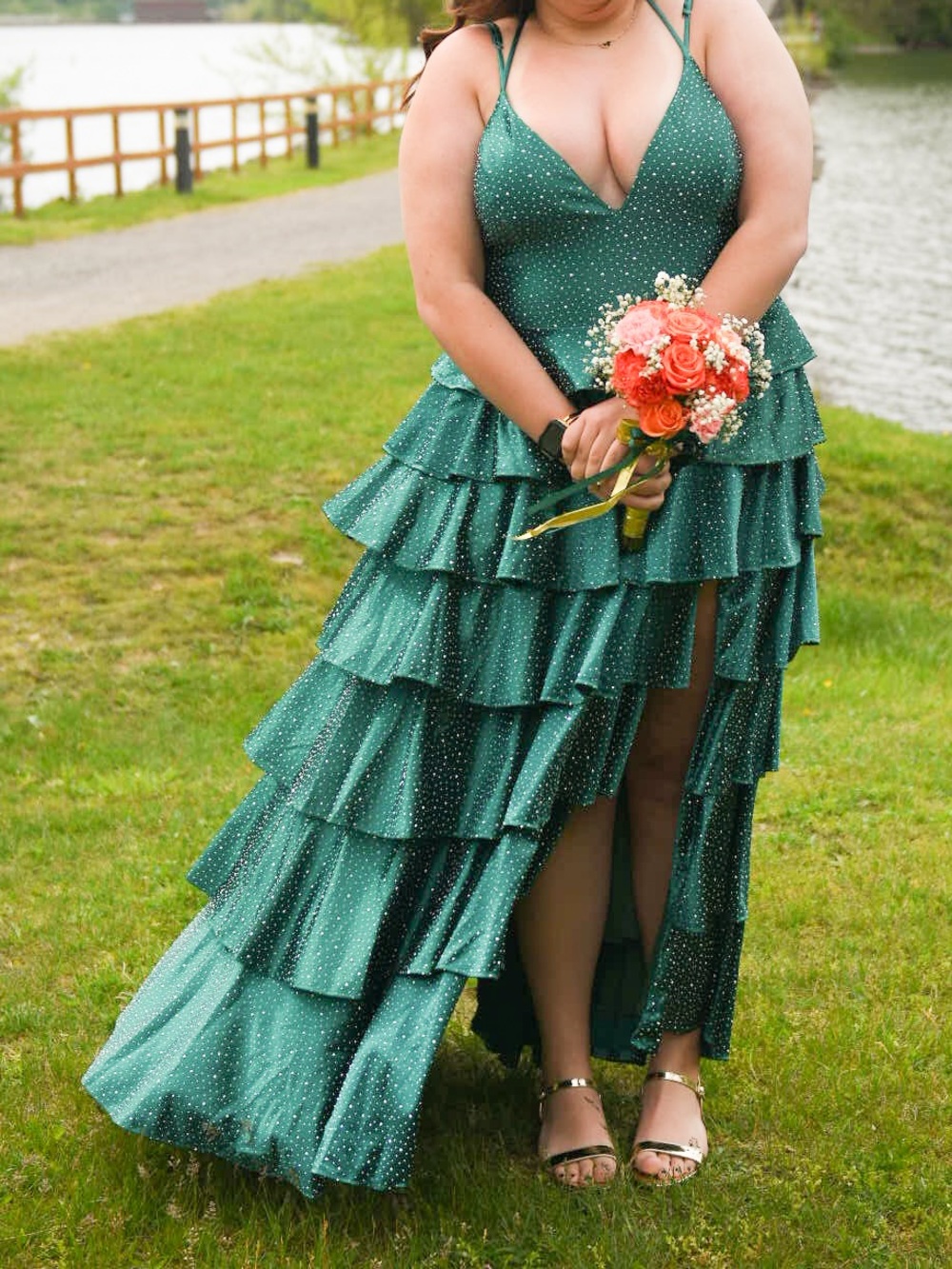 New prom dress, never worn!